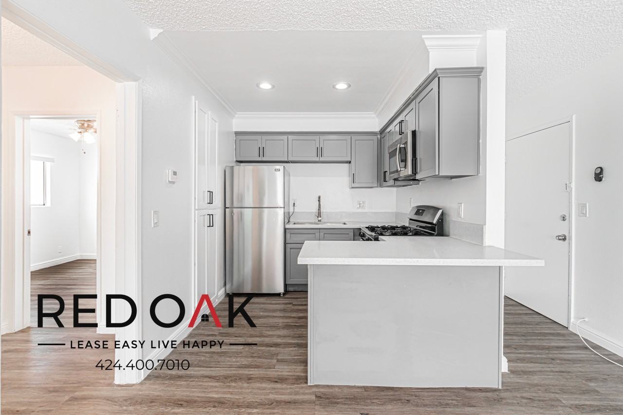 10255 Western Ave #10255E - Photo 4 of 20