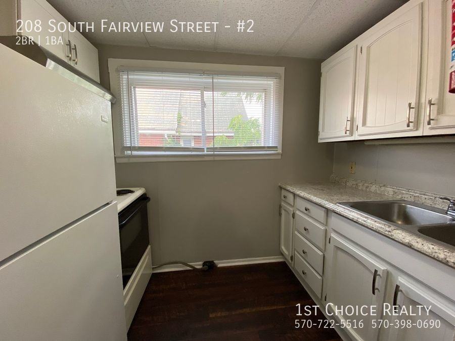 208 S Fairview St #2 - Photo 7 of 22