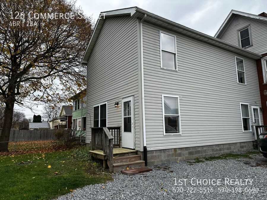 126 Commerce St - Photo 2 of 15