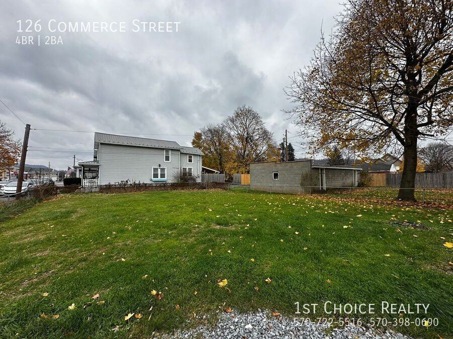 126 Commerce St - Photo 3 of 15