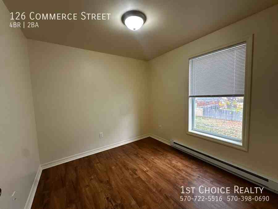 126 Commerce St - Photo 7 of 15