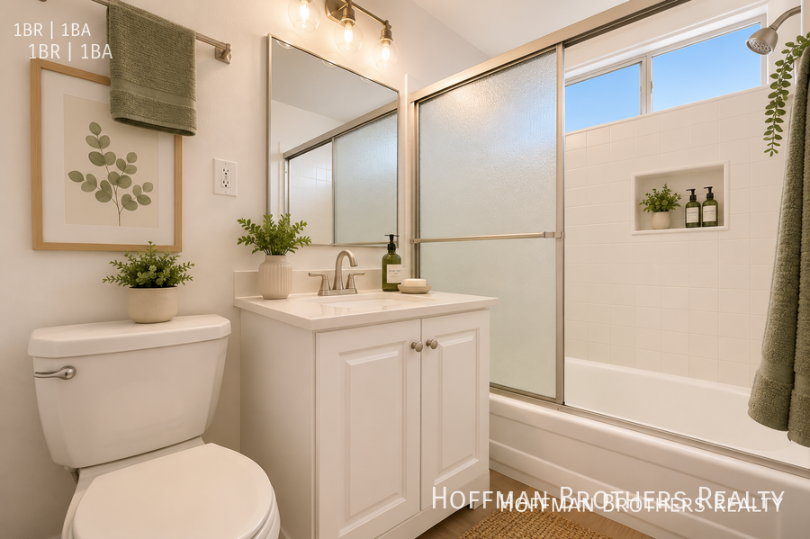 16215 Vanowen St #11 - Photo 4 of 4