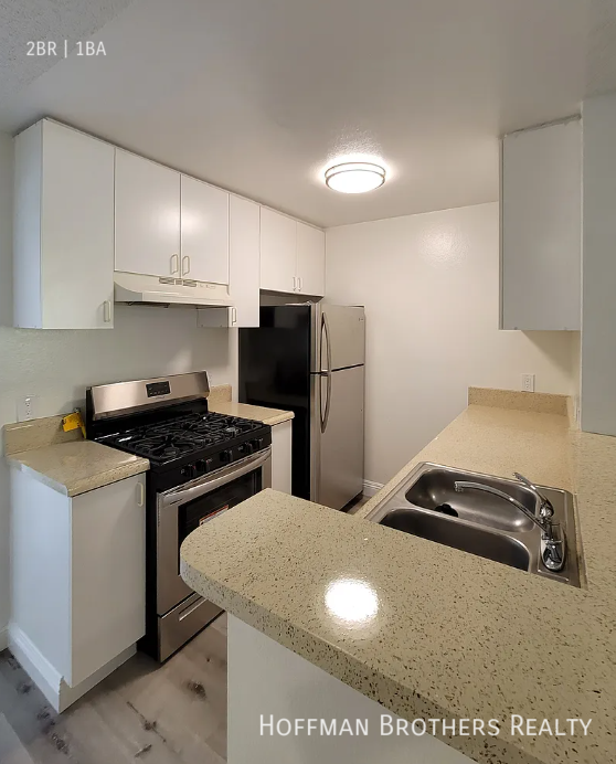 509 Pacific St #203 - Photo 2 of 9