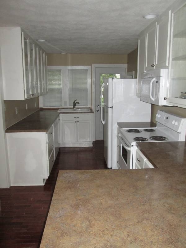 4703 BCR 4703 Stockwell - Photo 3 of 5