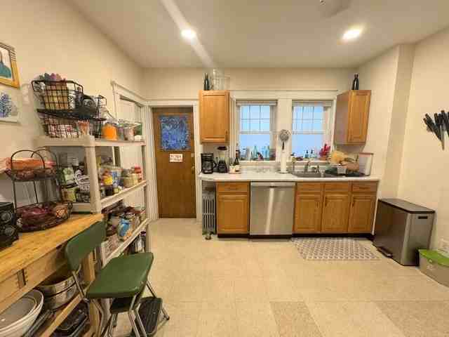27 Faneuil St #1 - Photo 6 of 14