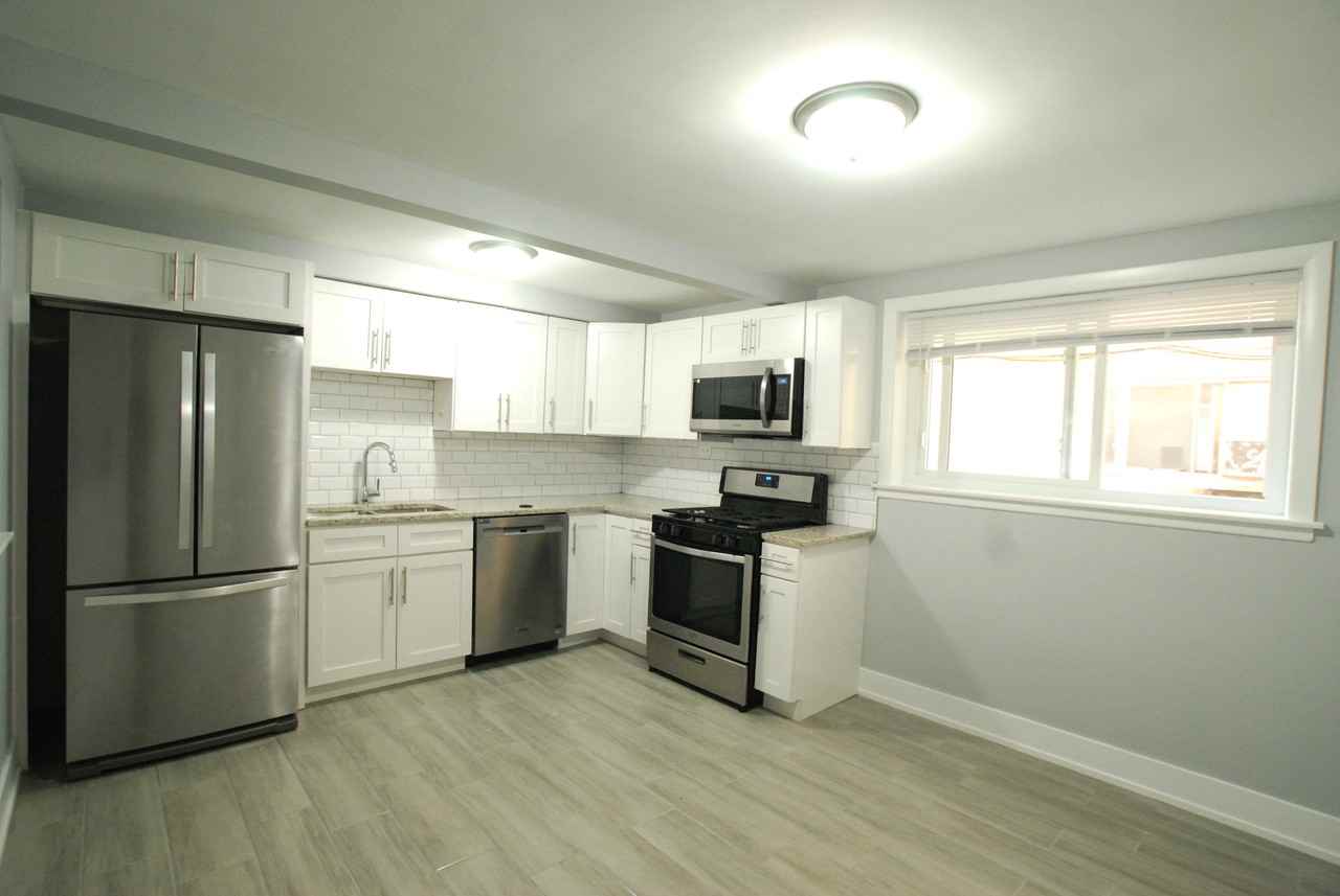 533 Green Oaks Ct S #4 - Photo 2 of 2