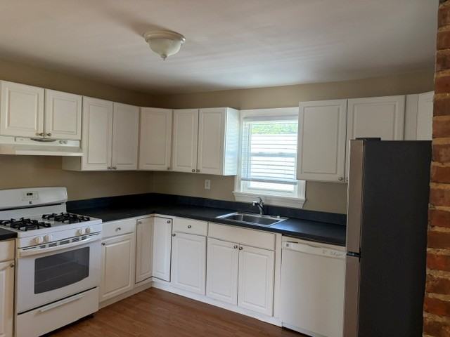 126 S Haviland Ave #2ndFL - Photo 2 of 17
