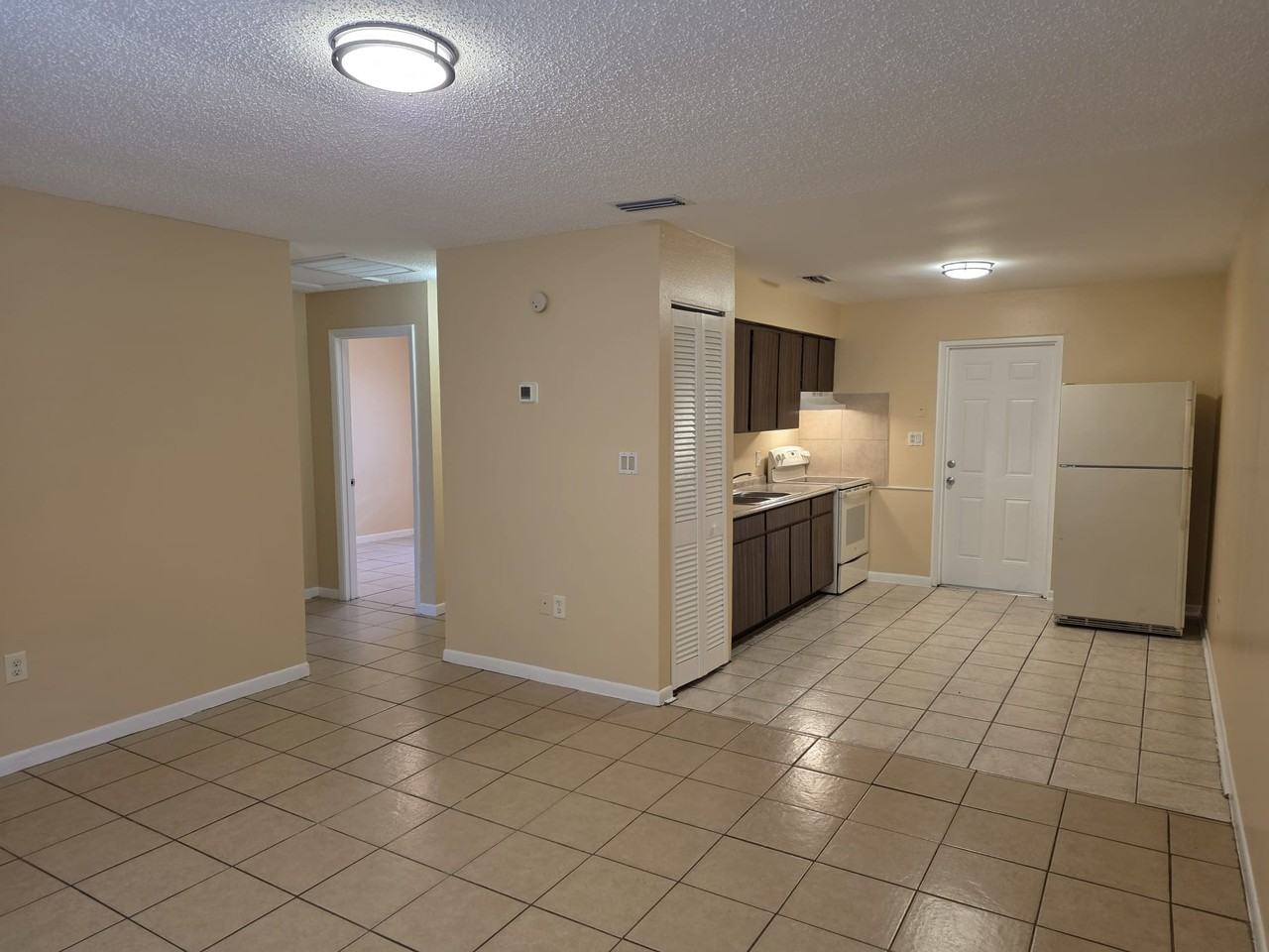 3421 Whittier St #B - Photo 2 of 10