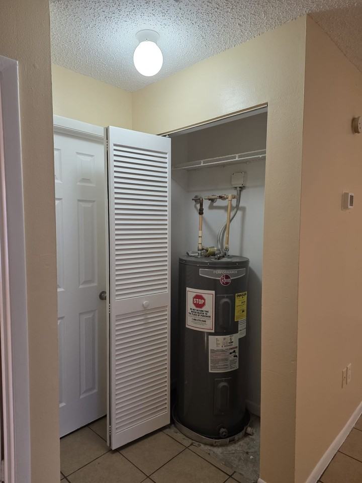 3421 Whittier St #B - Photo 7 of 10