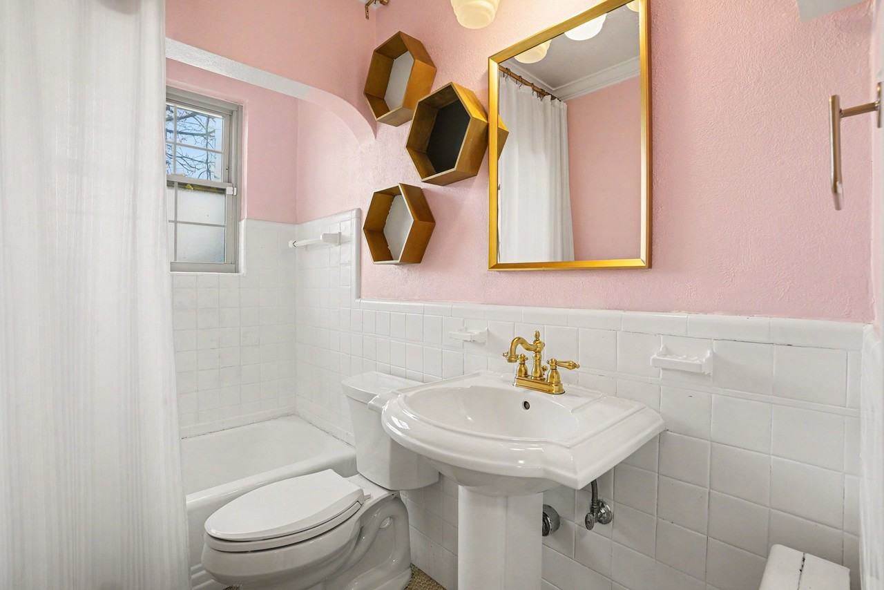 1409 Ivy St #IVY - Photo 4 of 16