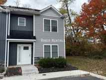 211 Swallow Dr - Photo 1 of 1