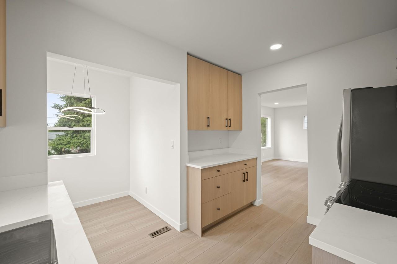 730 N 98th St #NA - Photo 5 of 11