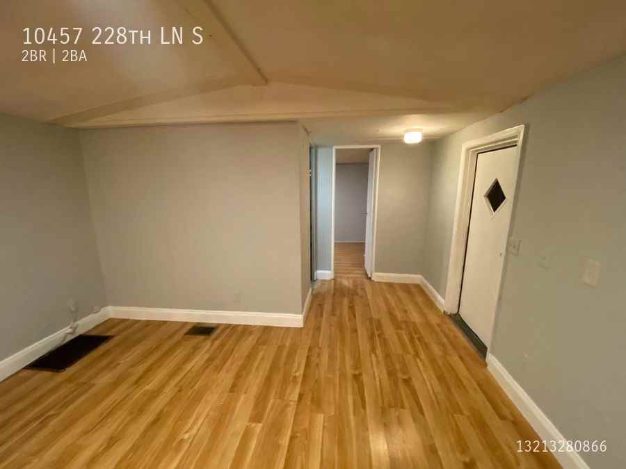 10457 S 228th Ln - Photo 6 of 43