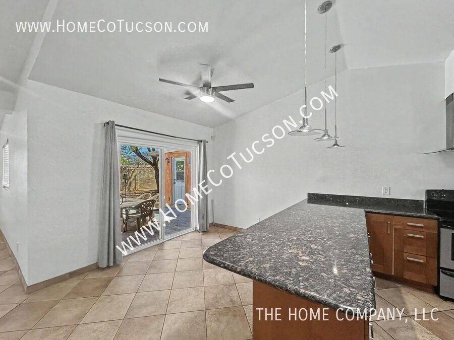 5121 E 6th St - Photo 4 of 26