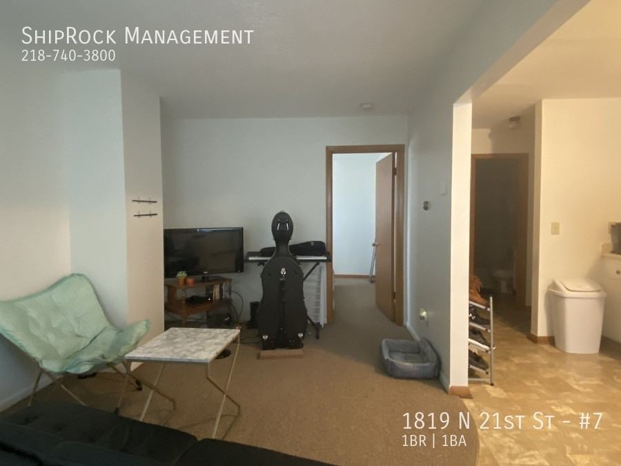1819 N 21st St #7 - Photo 3 of 7
