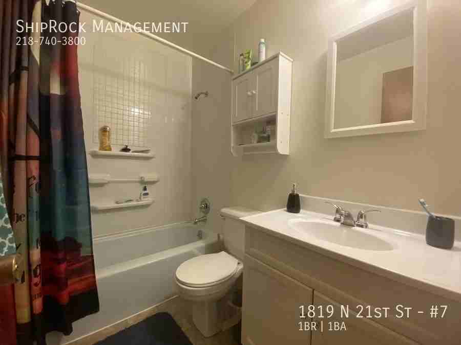1819 N 21st St #7 - Photo 6 of 7