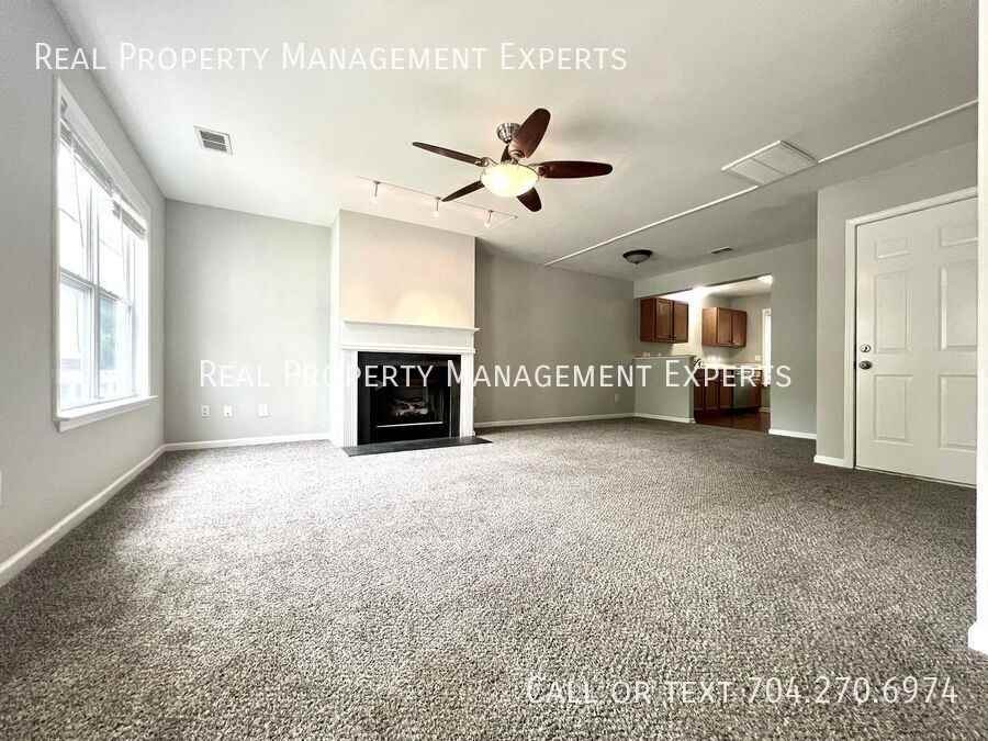 6522 Point Comfort Ln - Photo 6 of 16