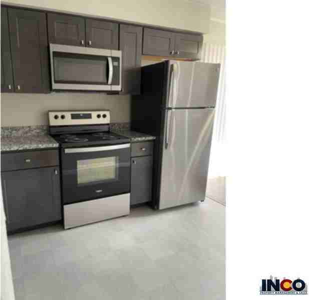 634 W Crestline Ave - Photo 2 of 8