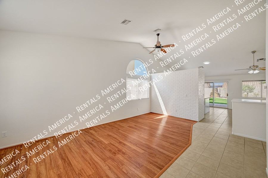 832 Seco Verde Ave - Photo 2 of 15
