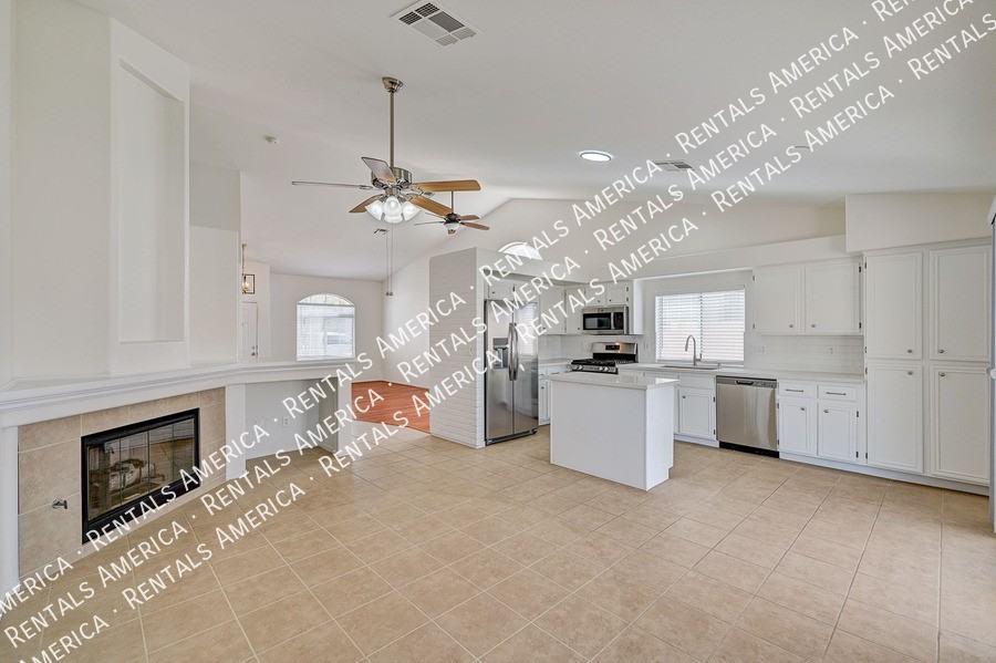 832 Seco Verde Ave - Photo 4 of 15