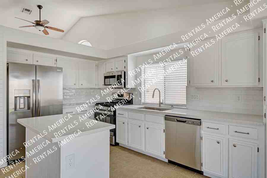 832 Seco Verde Ave - Photo 6 of 15