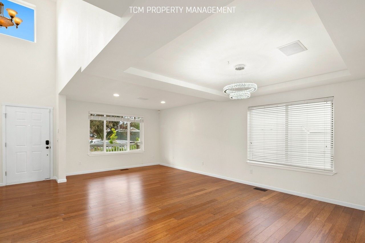 6412 77th Dr Ne #NA - Photo 3 of 35