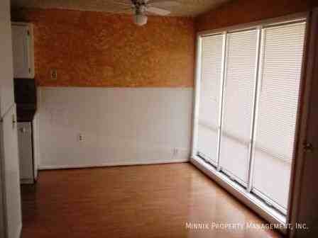 2508 64th St - Photo 5 of 11