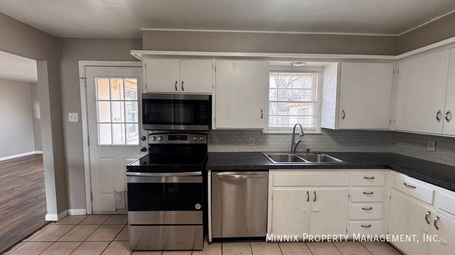 3414 38th St - Photo 5 of 25