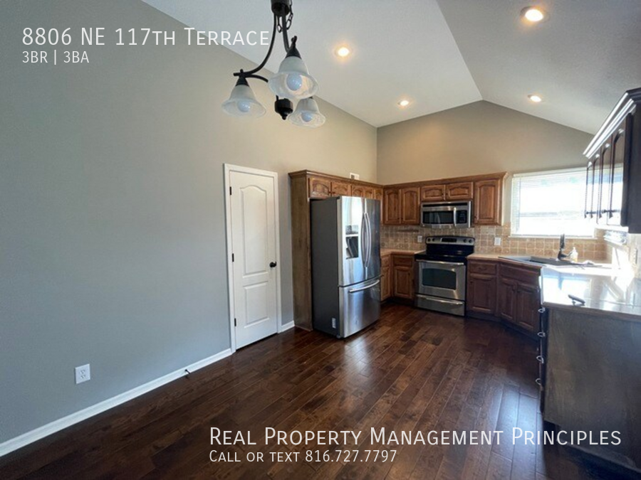 8806 Ne 117th Ter - Photo 6 of 40