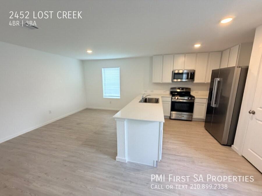 2452 Lost Creek Rd - Photo 5 of 18