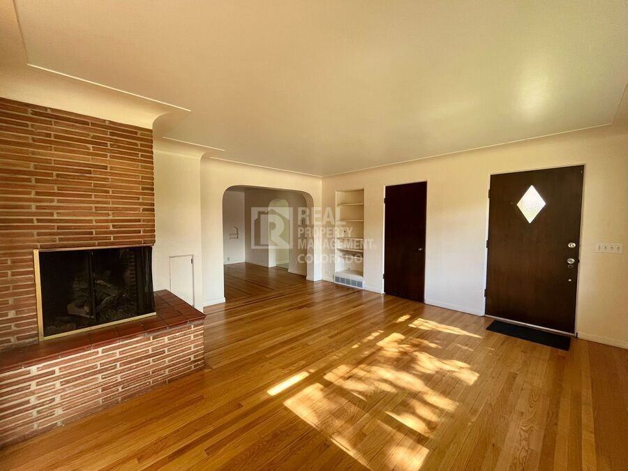 5370 S Windermere St - Photo 3 of 15