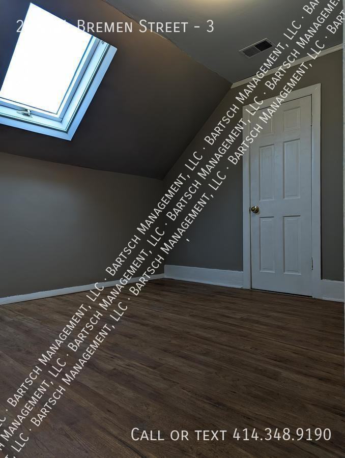 2935 N Bremen St #3 - Photo 3 of 6