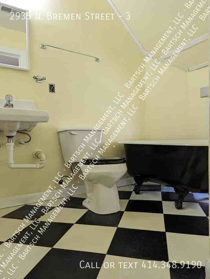 2935 N Bremen St #3 - Photo 4 of 6