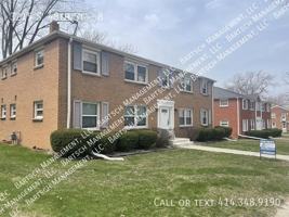 featured image of 3215 S 48th St #8