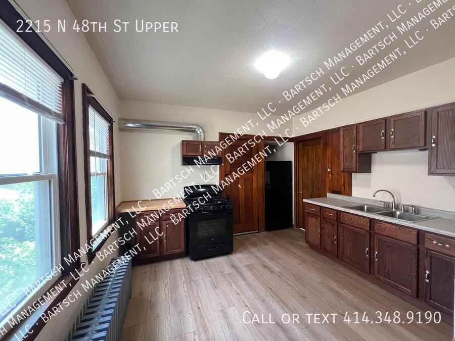 2215 N 48th St Uppr - Photo 4 of 9