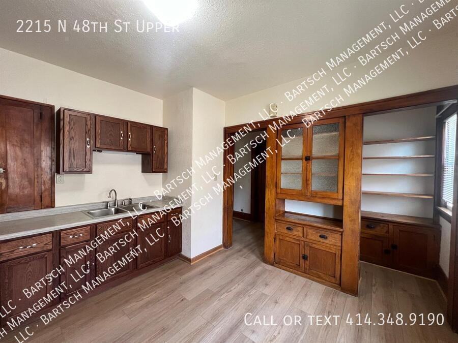 2215 N 48th St Uppr - Photo 5 of 9