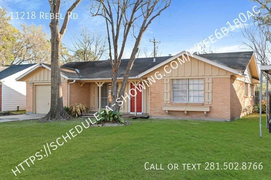 11218 Rebel Rd - Photo 2 of 13