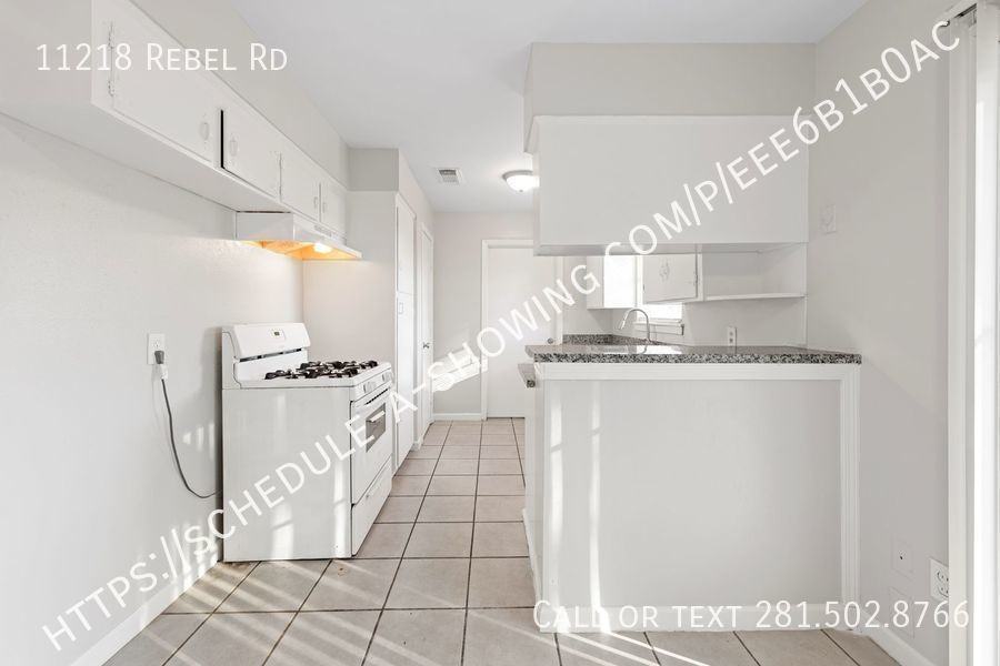 11218 Rebel Rd - Photo 4 of 13