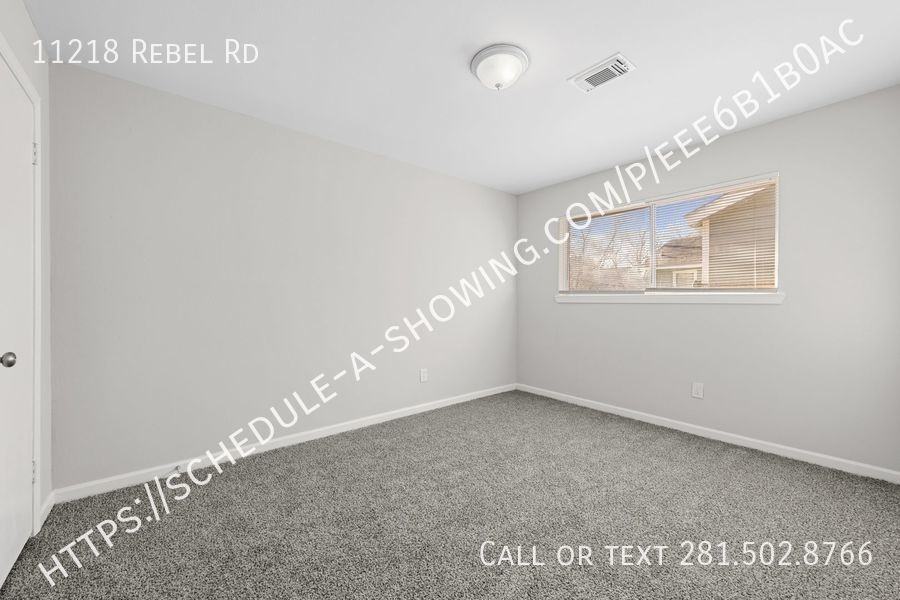 11218 Rebel Rd - Photo 7 of 13
