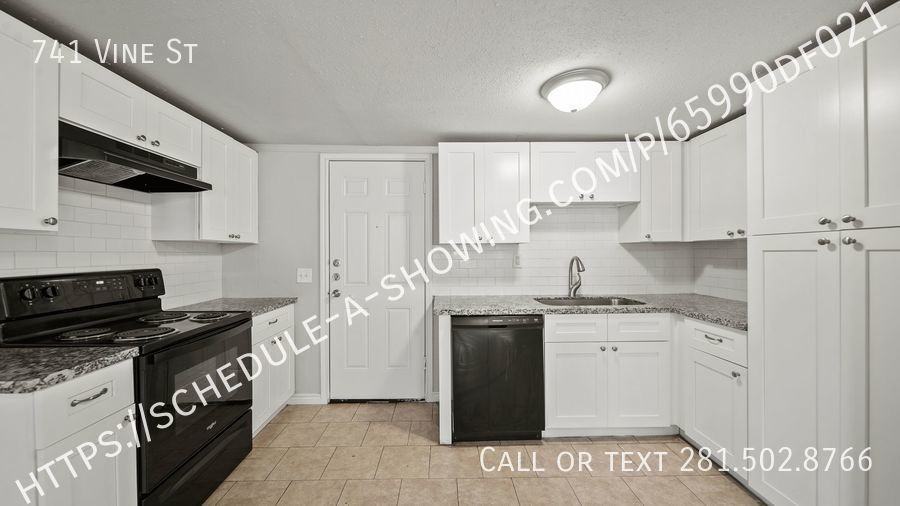 741 Vine St - Photo 4 of 13