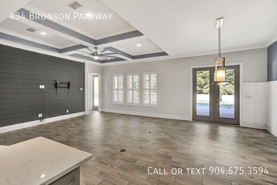 434 Bronson Pkwy - Photo 7 of 50