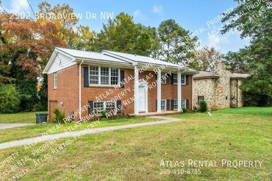 2902 Broadview Dr Nw - Photo 2 of 26