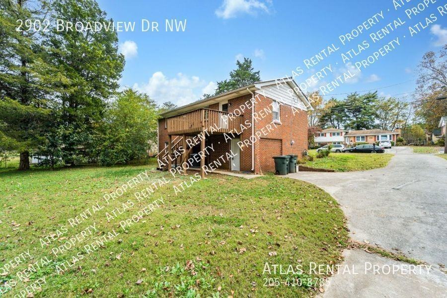 2902 Broadview Dr Nw - Photo 6 of 26