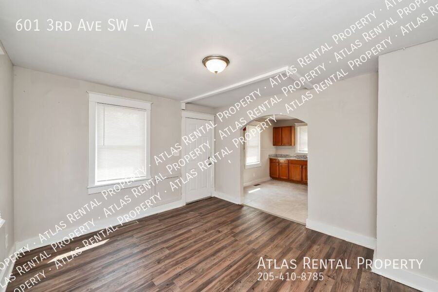 601 3rd Ave Sw #A - Photo 4 of 16