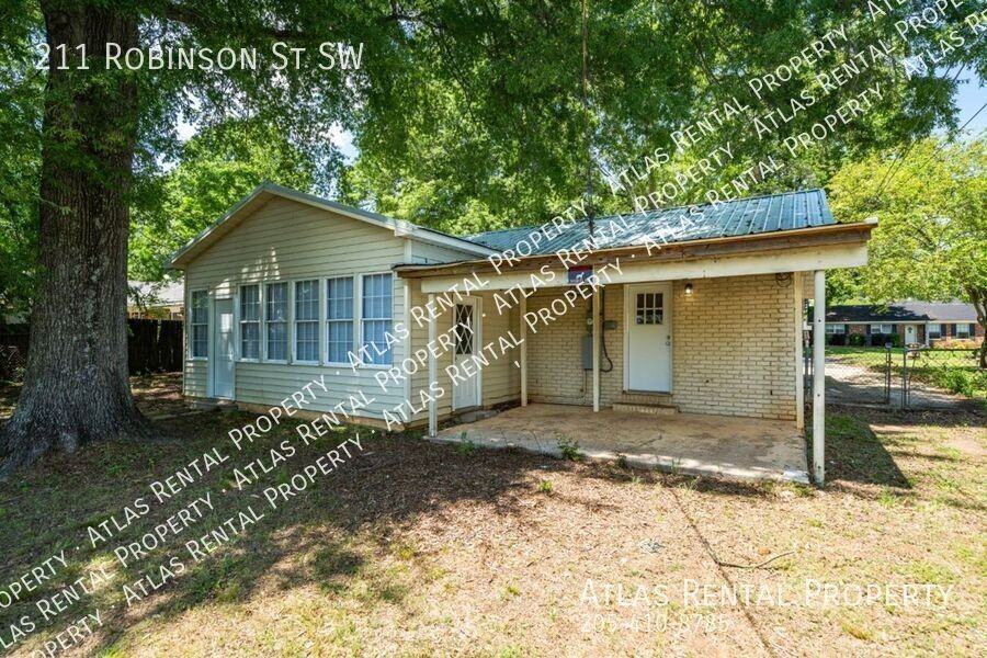 211 Robinson St Sw - Photo 2 of 17