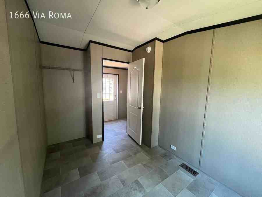 1666 Via Roma Dr - Photo 7 of 9