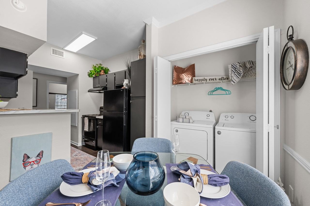 The Reston Apartments - Photo 4 of 14