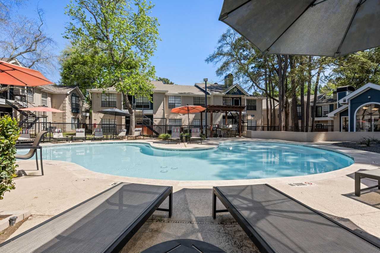 The Reston Apartments - Photo 6 of 14