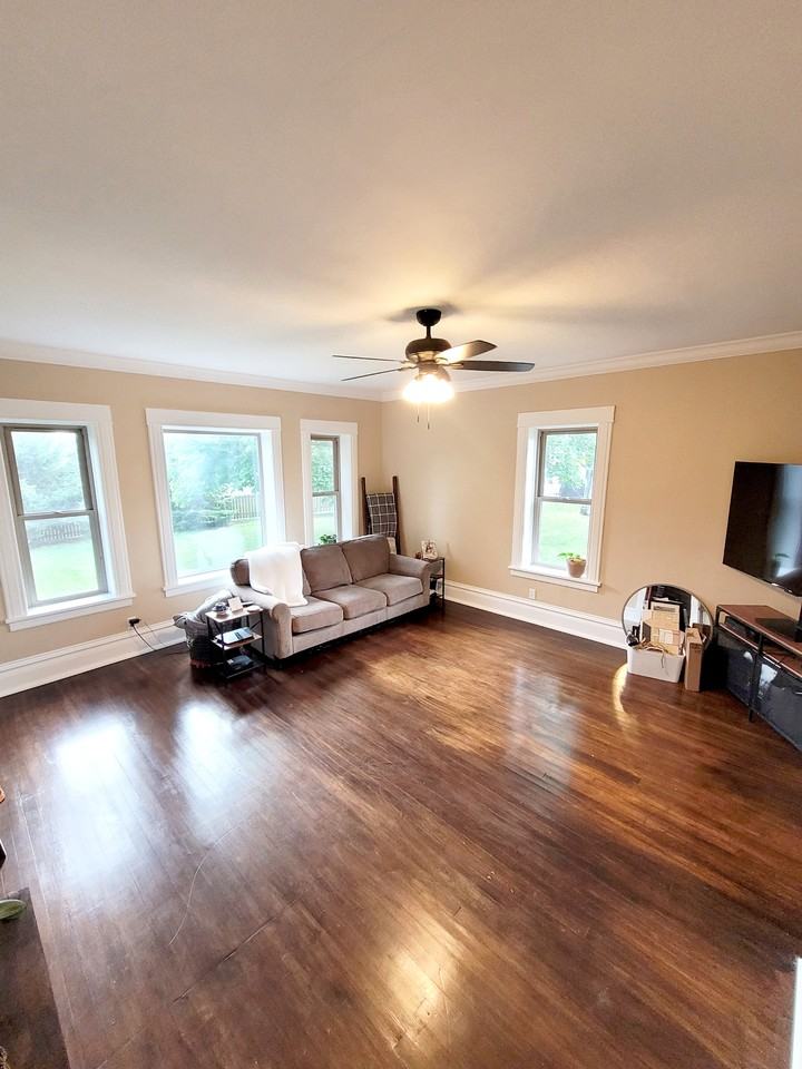 817 Glenlyon Ln #NA - Photo 4 of 15