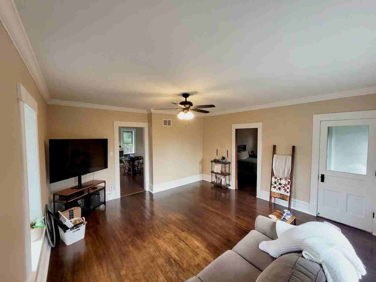 817 Glenlyon Ln #NA - Photo 5 of 15